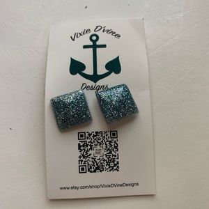 Dark teal square earrings (1630)
